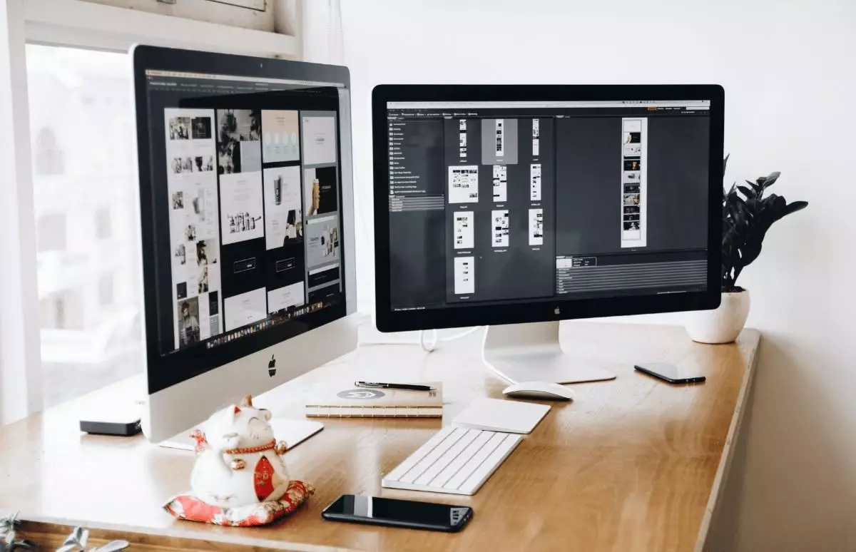 Strategic Marketing Plans Team building a digital marketing strategy